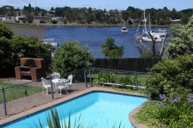 Leisure Inn Waterfront Lodge - Tourism Canberra